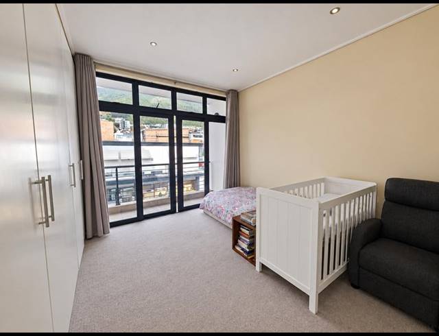 2 BEDROOM APARTMENT FOR SALE IN SEA POINT